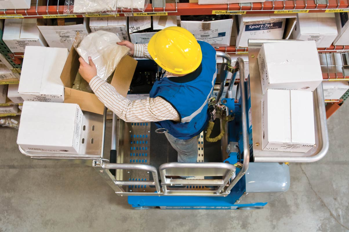 Вертикальный мачтовый подъемник Genie QS-15